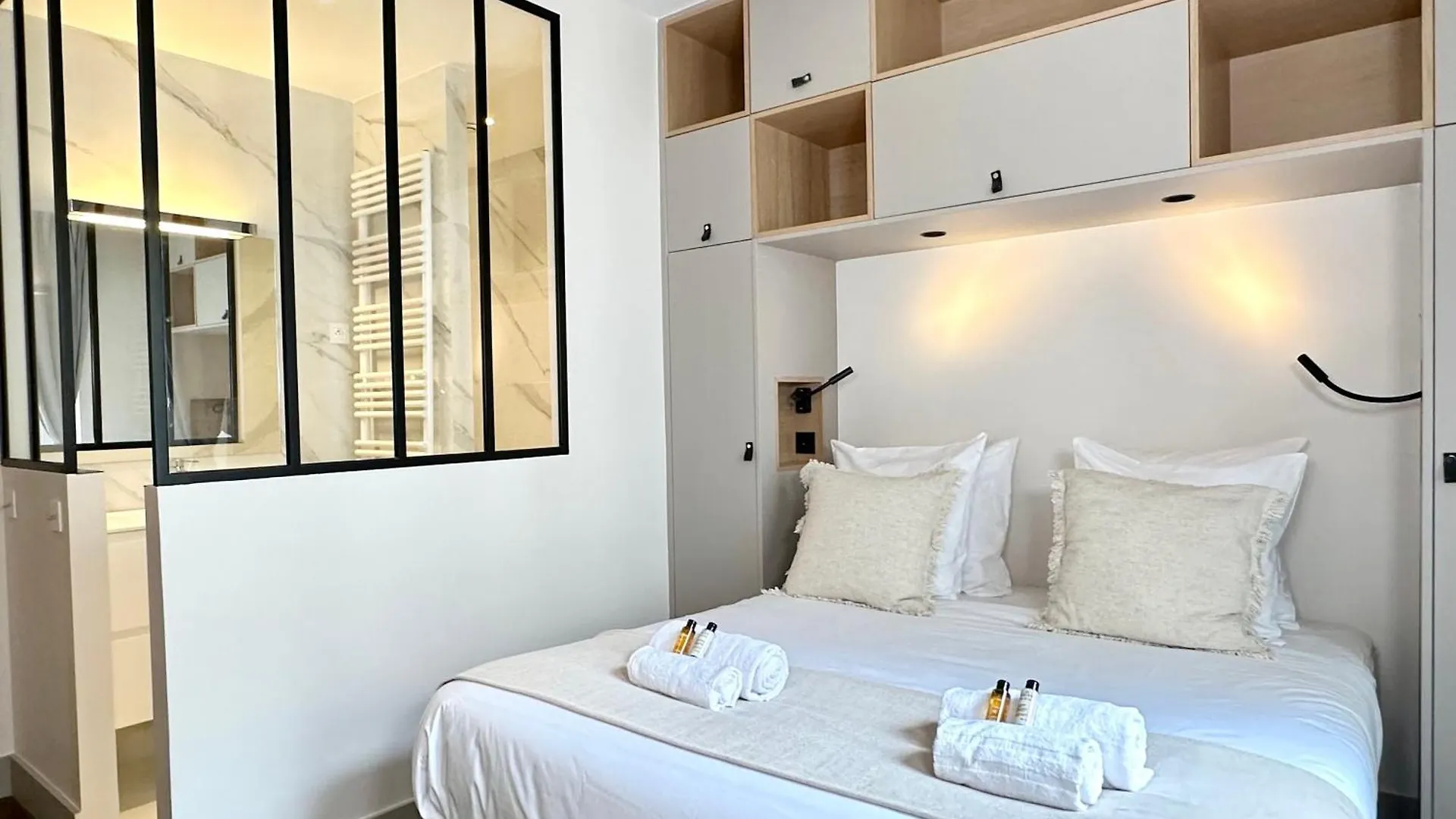 Luxembourg Garden Unique Haven Apartmán