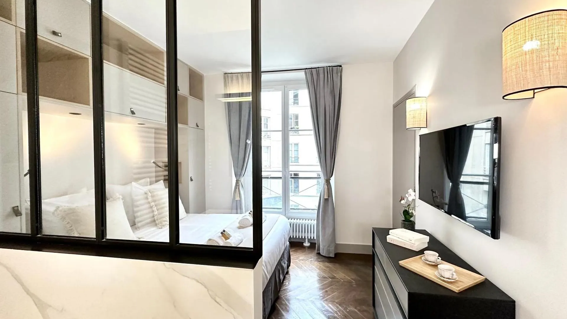 Апартаменты Luxembourg Garden Unique Haven *